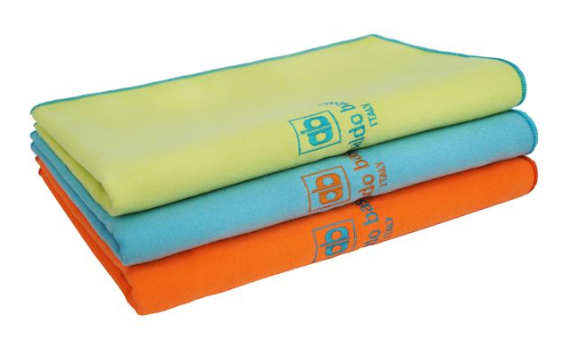 AB 베이직스포츠31 AB 베이직스포츠31 스포츠타월을 접어 쌓아 놓은 모습